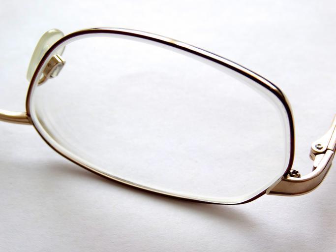 brýlová očnice